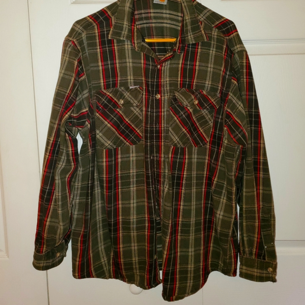 Carhartt Button Up Flannel Shirt Mens L green with red Plaid Relaxed Fit